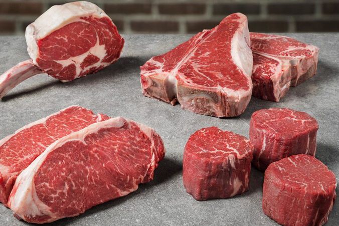Những bệnh hạn chế ăn thịt bò